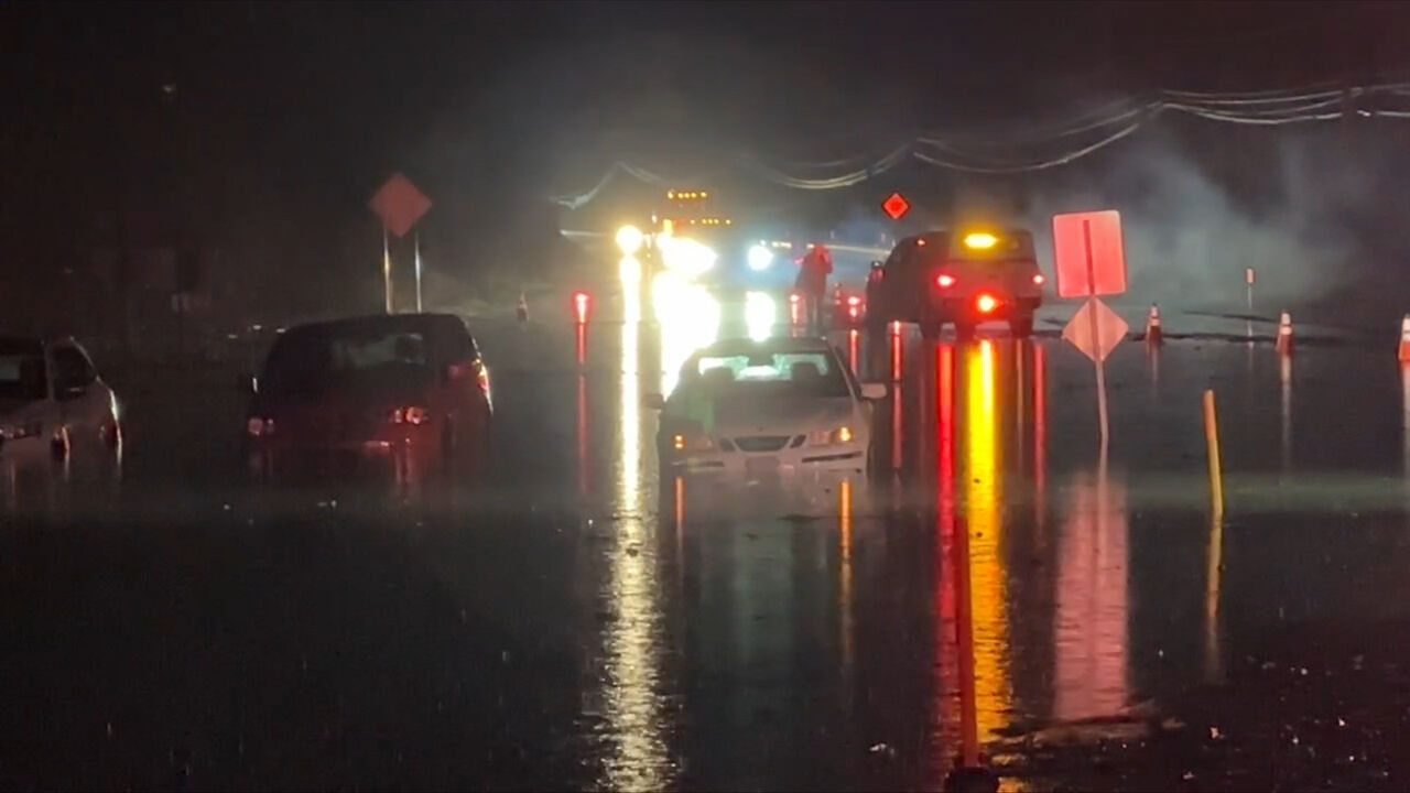 Flooding slows traffic on parts of Route 309, traps cars in N ...
