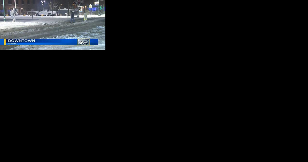 People clear snow in downtown Reading - Vimarsana News