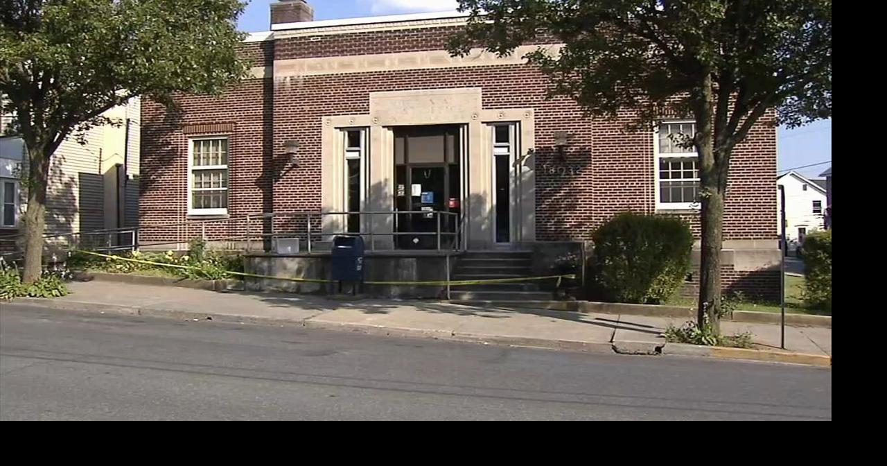 Post office in Catasauqua closed after ceiling in lobby partially