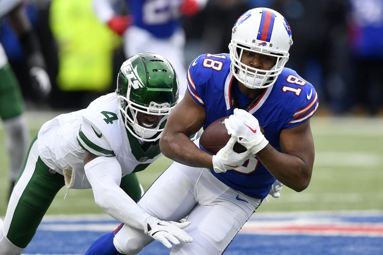 Veteran wide receiver Amari Cooper retires 9 days after signing with