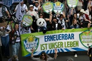 Thousands protest in Germany urging faster green shift