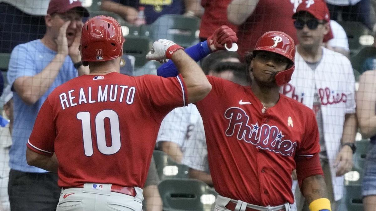 J.T. Realmuto caps Phillies comeback with homer in the 10th to