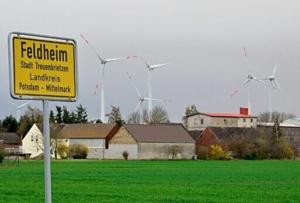 German 'green village' rides out Mideast energy storm