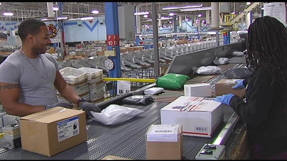 Usps Distribution Center In The Lehigh Valley Kicks Into High Gear