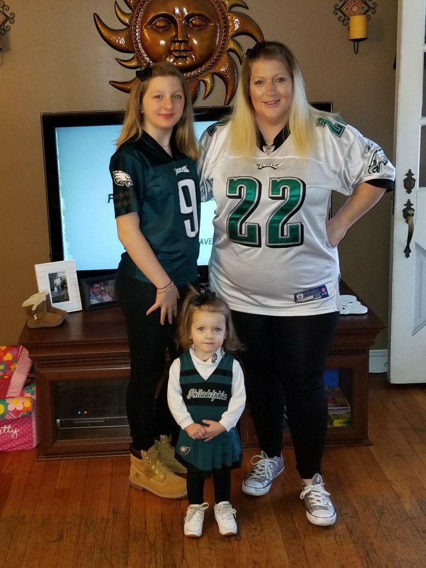 Share your Giants, Eagles fan photos with 69 News, News