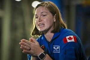 Laughter, tears: historic day for astronaut Jenni Gibbons in Houston