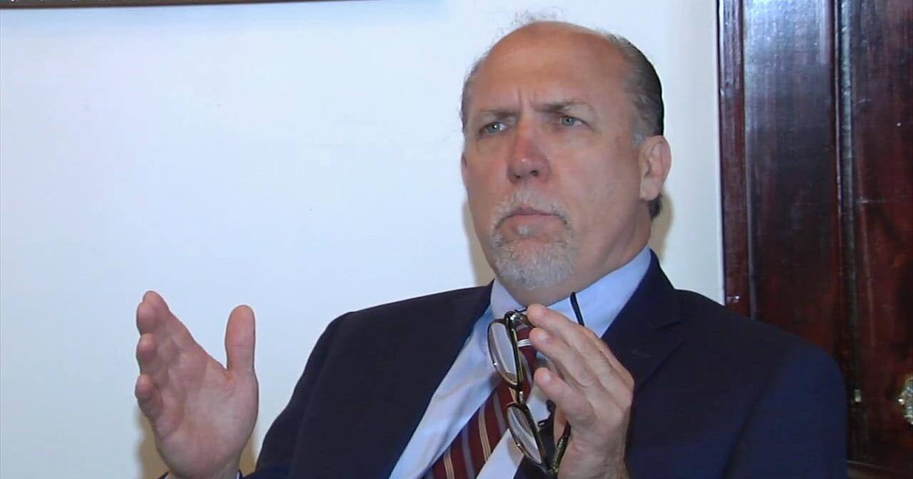 'Never lawfully removed, nor did he lawfully resign': Lawsuit argues former Warren Co. prosecutor should have his job back - Vimarsana News