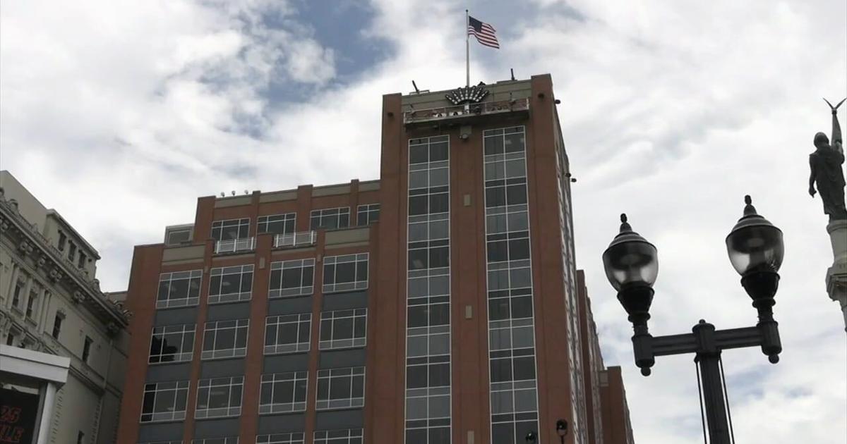PPL sign going up at new headquarters at Two City Center in Allentown ...