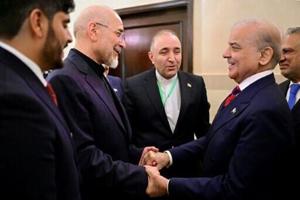 Fresh from conflict, Pakistan plays 'peacemaker' in US-Iran talks