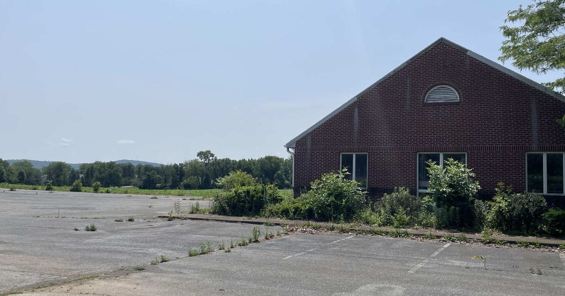 Plan for 264 apartments at old V-7 site up for review Wednesday night - Vimarsana News