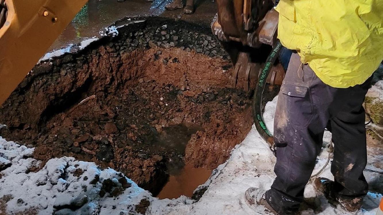 Leak knocks out water service to Richlandtown Borough Southeastern