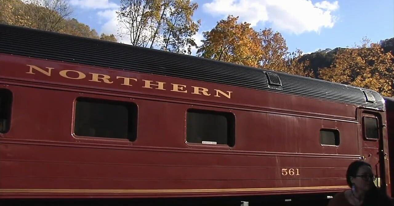 Peak leaf peeping season arrives in Jim Thorpe, attracting thousands of visitors