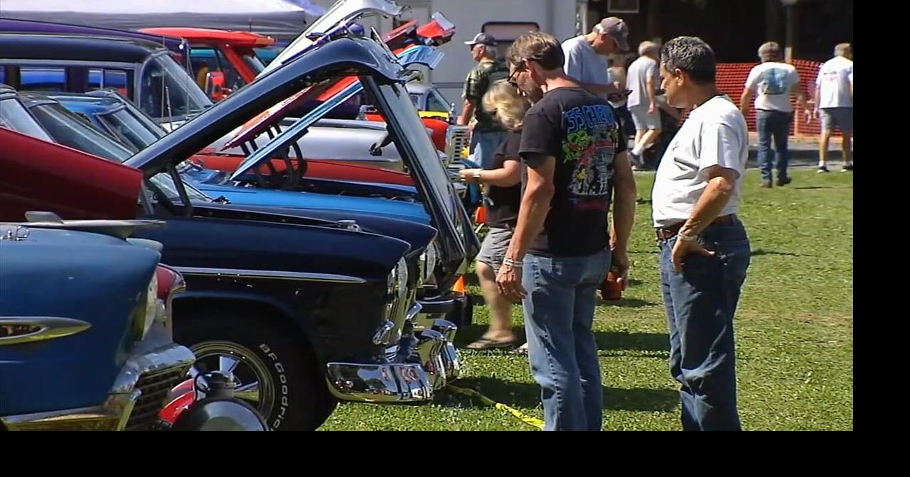 'We get a lot of beeps' Car lovers connect across the generations at