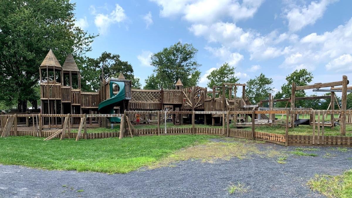 Quakertown Says Goodbye To Wooden Panther Playground Southeastern Pennsylvania Wfmz Com