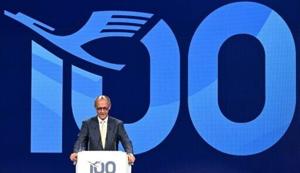 Merz praises Lufthansa on centenary as strikes ruin party