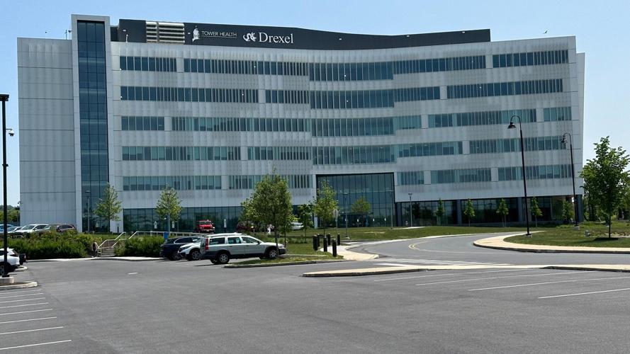 Inaugural class of Drexel University College of Medicine transitions to