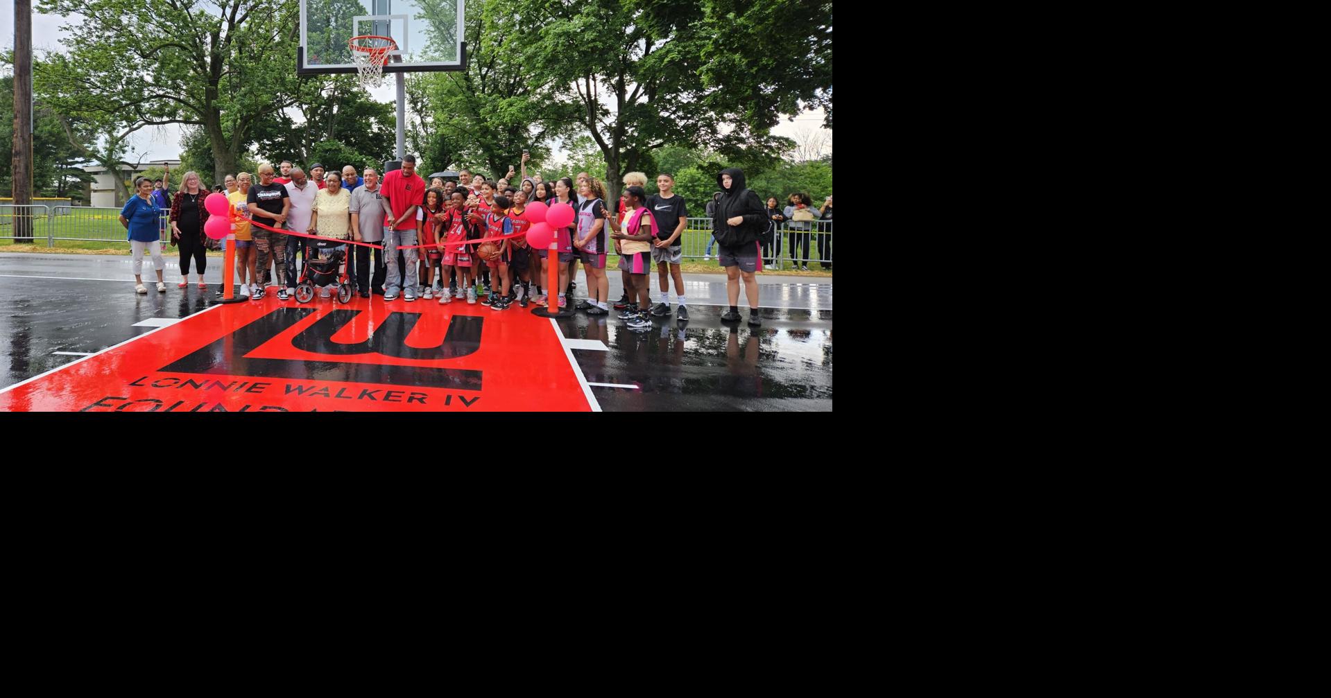 Reading’s Lonnie Walker IV helps open renovated basketball courts