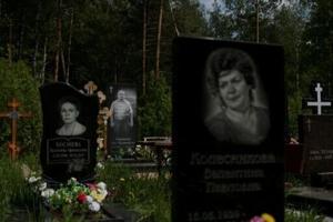 Russian family brings abandoned graves back to life