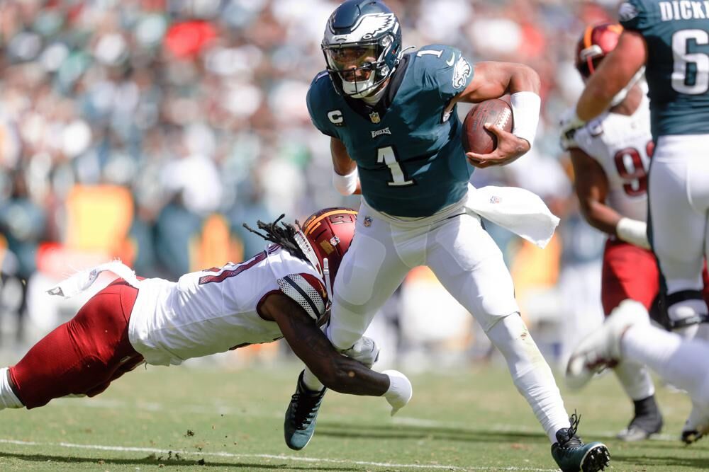 Philadelphia Eagles Remain Undefeated with Hard-Fought Win over Washington  Commanders - BVM Sports