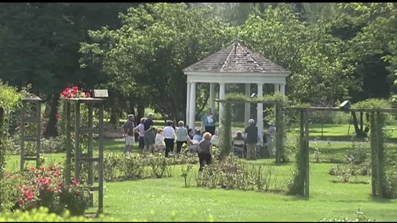 Allentown's Rose Garden provides decades of wedding, prom memories
