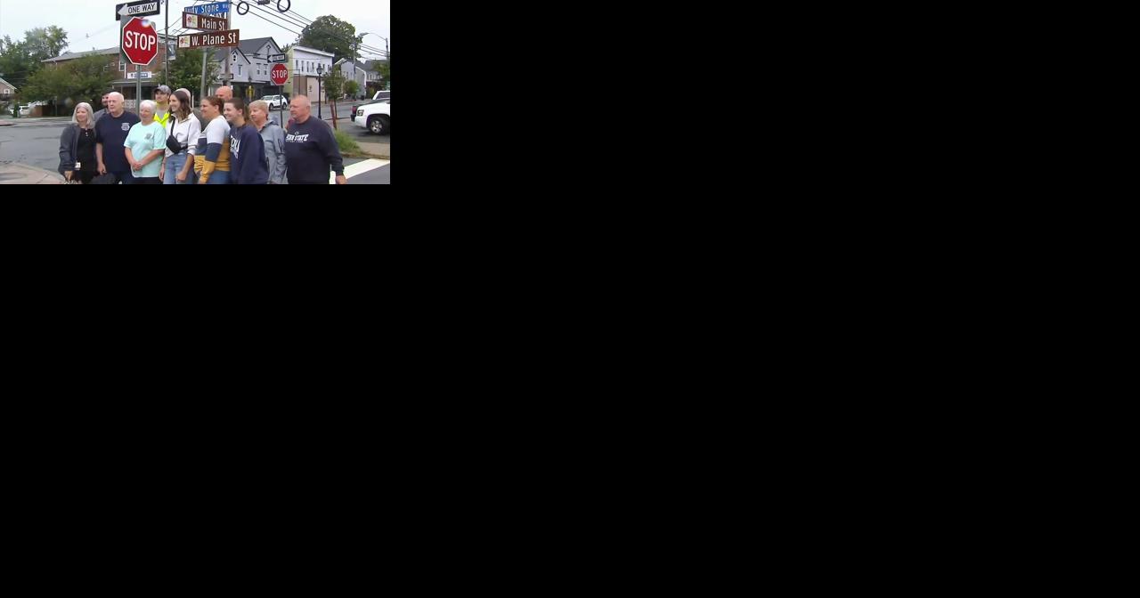 Street in Hackettstown renamed in honor of crossing guard for her more than 4 decades of service - Vimarsana News
