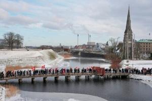 Thousands join Danish war vets' silent march after Trump 'insult'