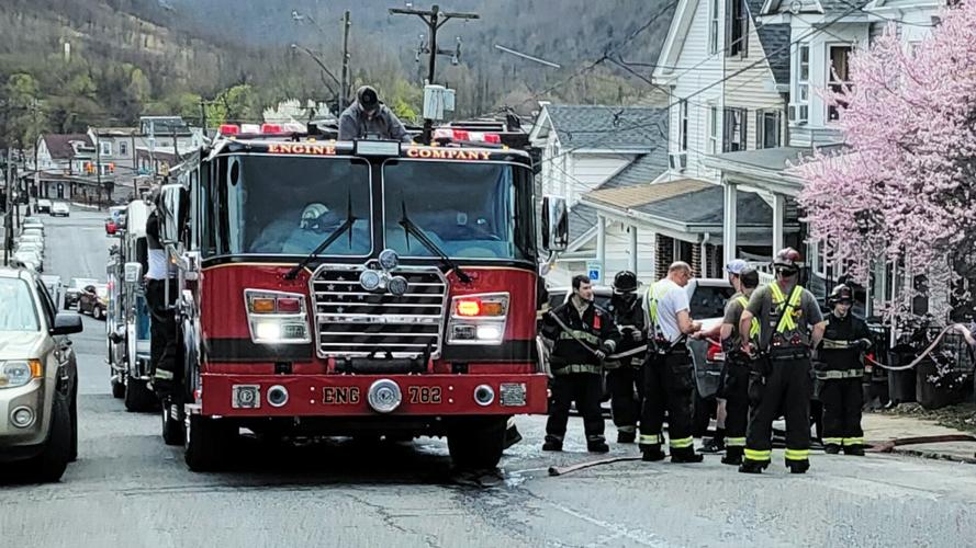 Firefighters, police battle Tamaqua house fire | Poconos and Coal ...