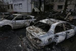 Russia bombards Kyiv after rejecting peacekeeping plan