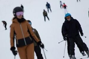 Italy ski resorts grapple with crowds, climate pressure