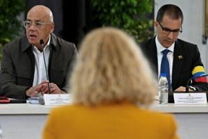 Venezuela amnesty bill excludes gross rights abuses under Chavez, Maduro