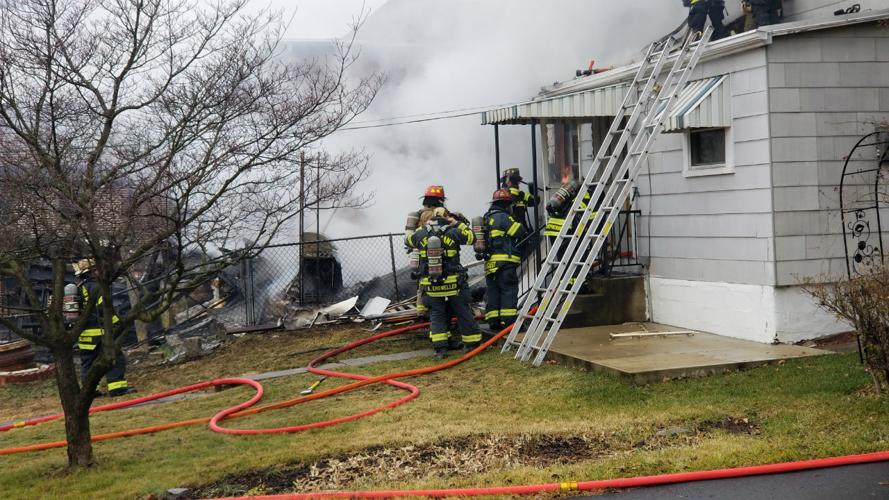 PHOTOS Fire destroys home in Bath
