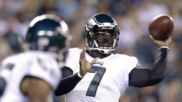 Look: NFL World Reacts To Michael Vick Jersey Announcement - The