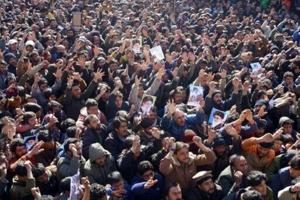 8 killed in pro-Iran protest at US consulate in Pakistan's Karachi