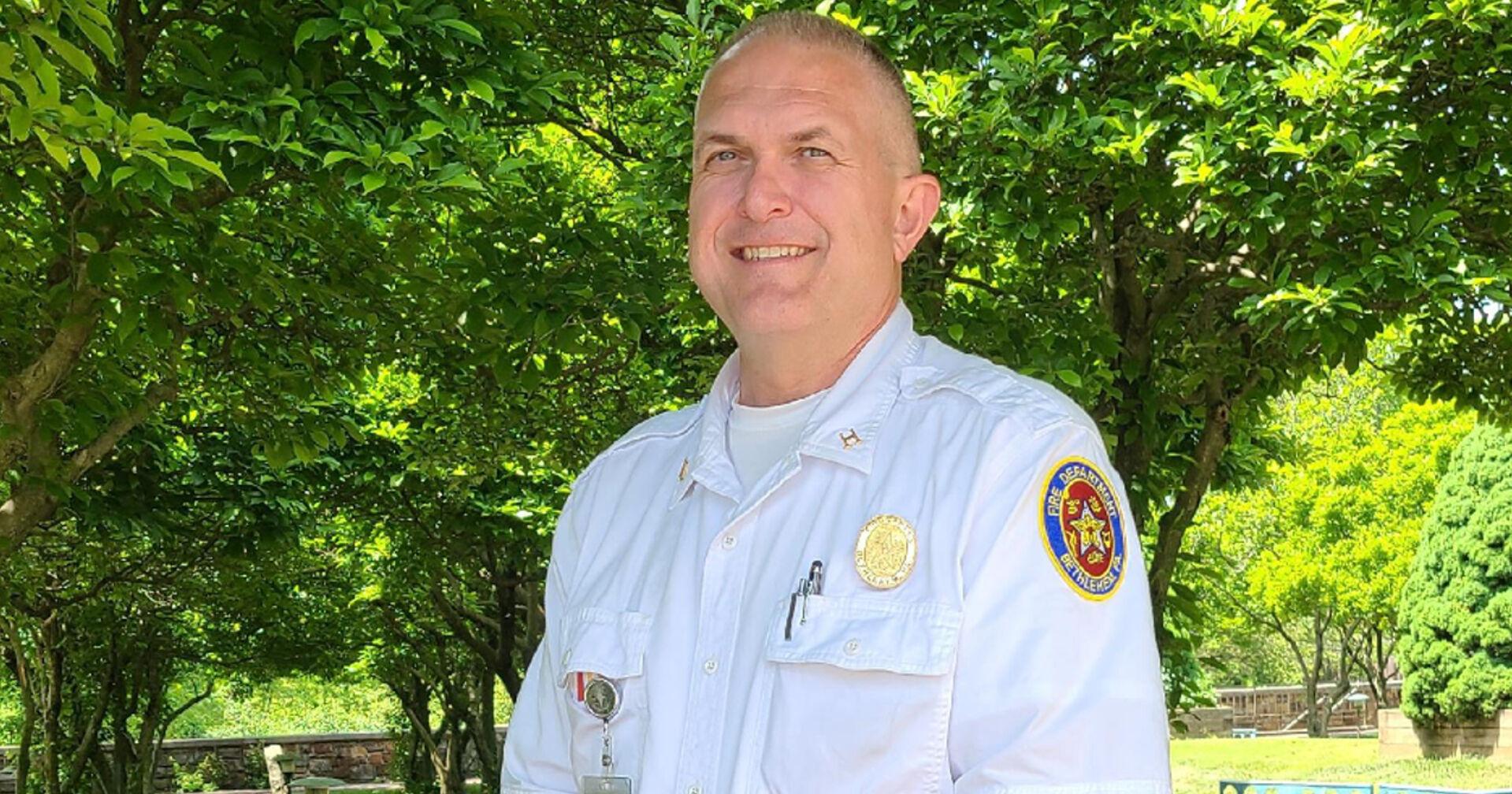 Mayor swears in new Bethlehem fire chief - Vimarsana News