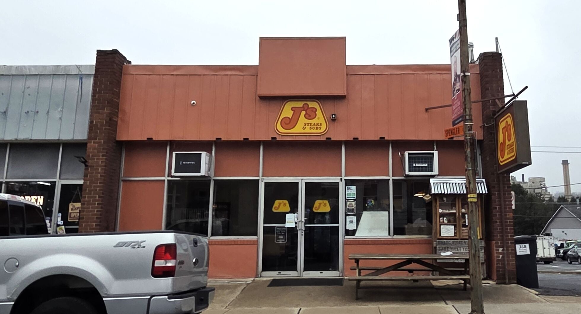 Final call for a J's sub: Once-prominent chain's last Lehigh