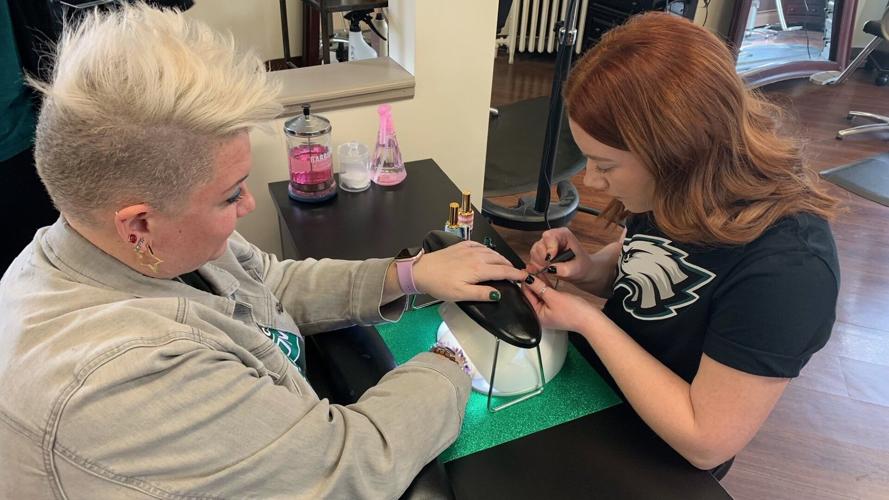 Montgomery County salon helping Eagles fans nail the perfect look - CBS  Philadelphia