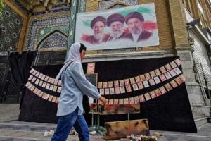 Iran FM blames US for failure of talks after landing in Russia