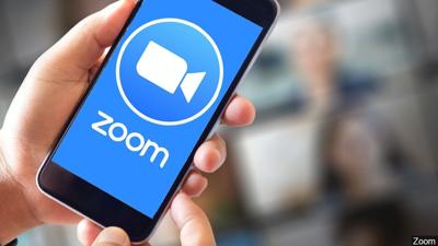 Zoom Glitches Briefly Grinding Us Schools To A Halt Schools Wfmz Com
