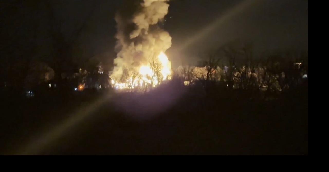 Fire tears through Bucks County barn | Upper Bucks County | wfmz.com
