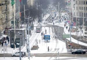Freezing rain paralyses transport in Central Europe