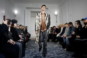 Men's fashion turns to embroidery as guys want 'something different’