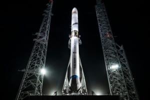 Blue Origin set to launch rocket with reusable booster for first time