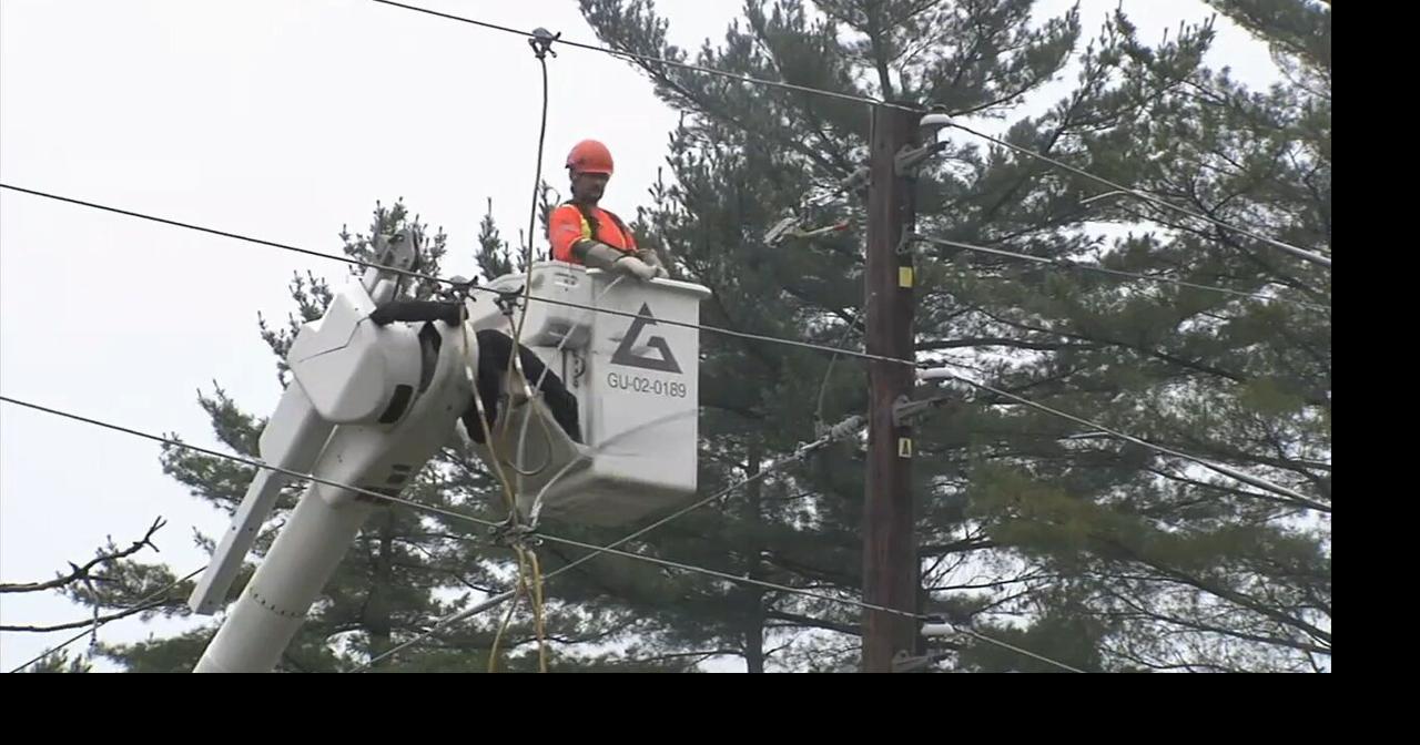 Monroe County residents go more than 24 hours without power after storm