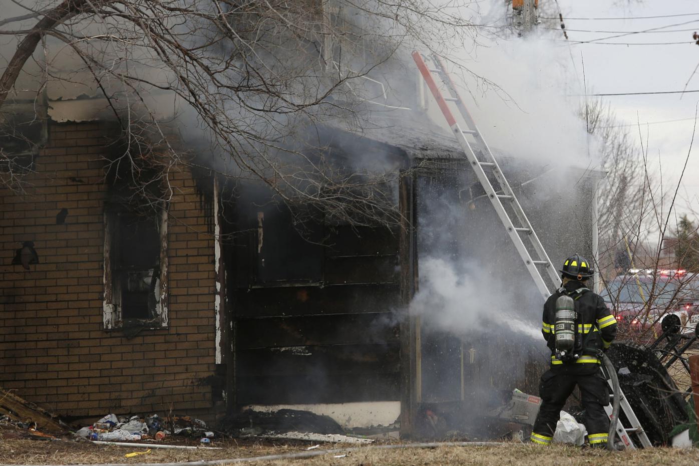 Firefighters respond to fire on Quincy's southwest side Illinois News
