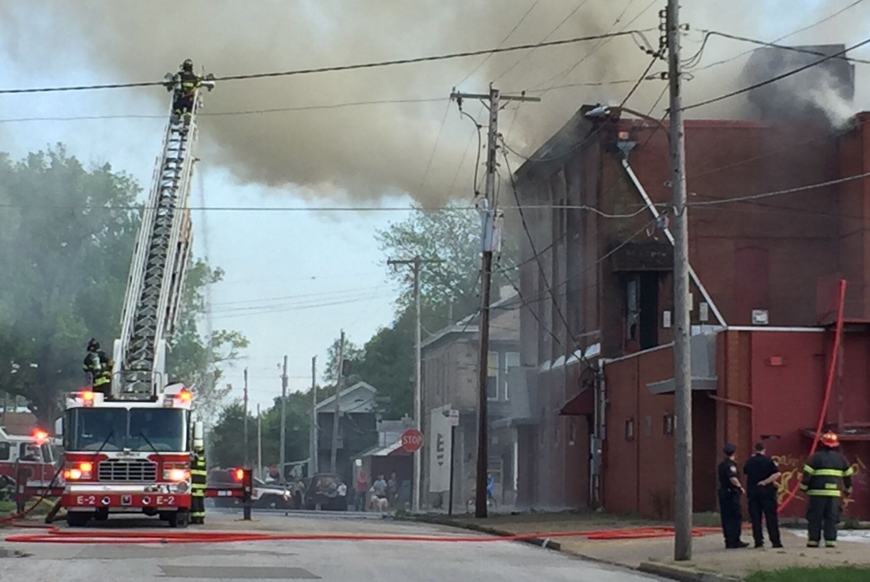 Firefighters Battle Apartment Building Blaze At Seventh, State | News ...