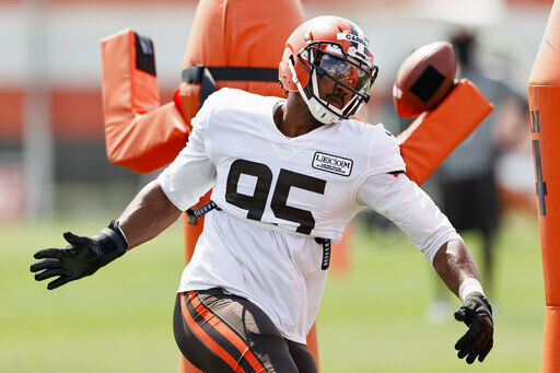 Browns' Garrett Faces Backlash After 100Mph Speeding Ticket - kyqrtnu