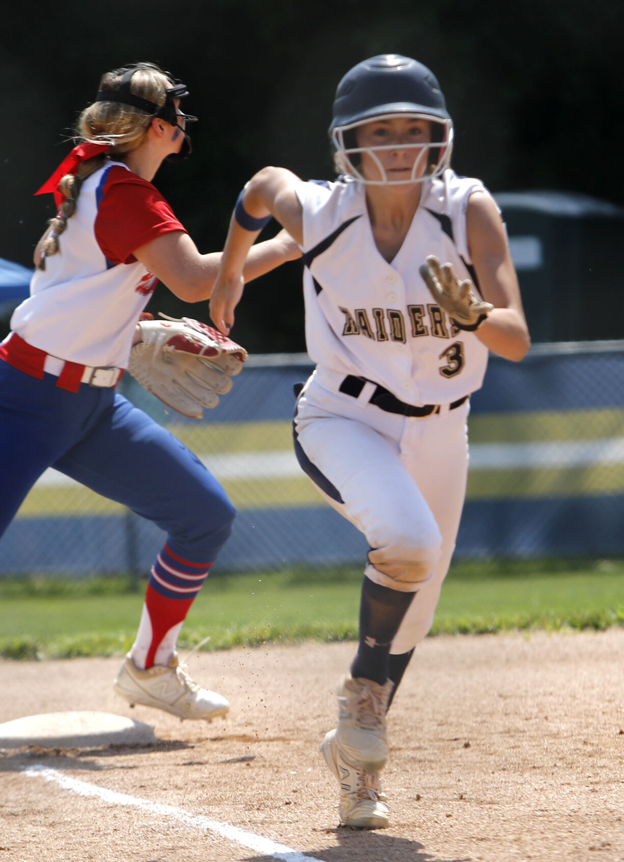 060621-qhw-qndsoftball4.jpg