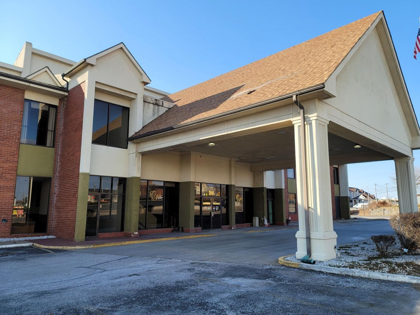 Eagle's Nest Hotel shutdown displaces dozens of residents | Local News