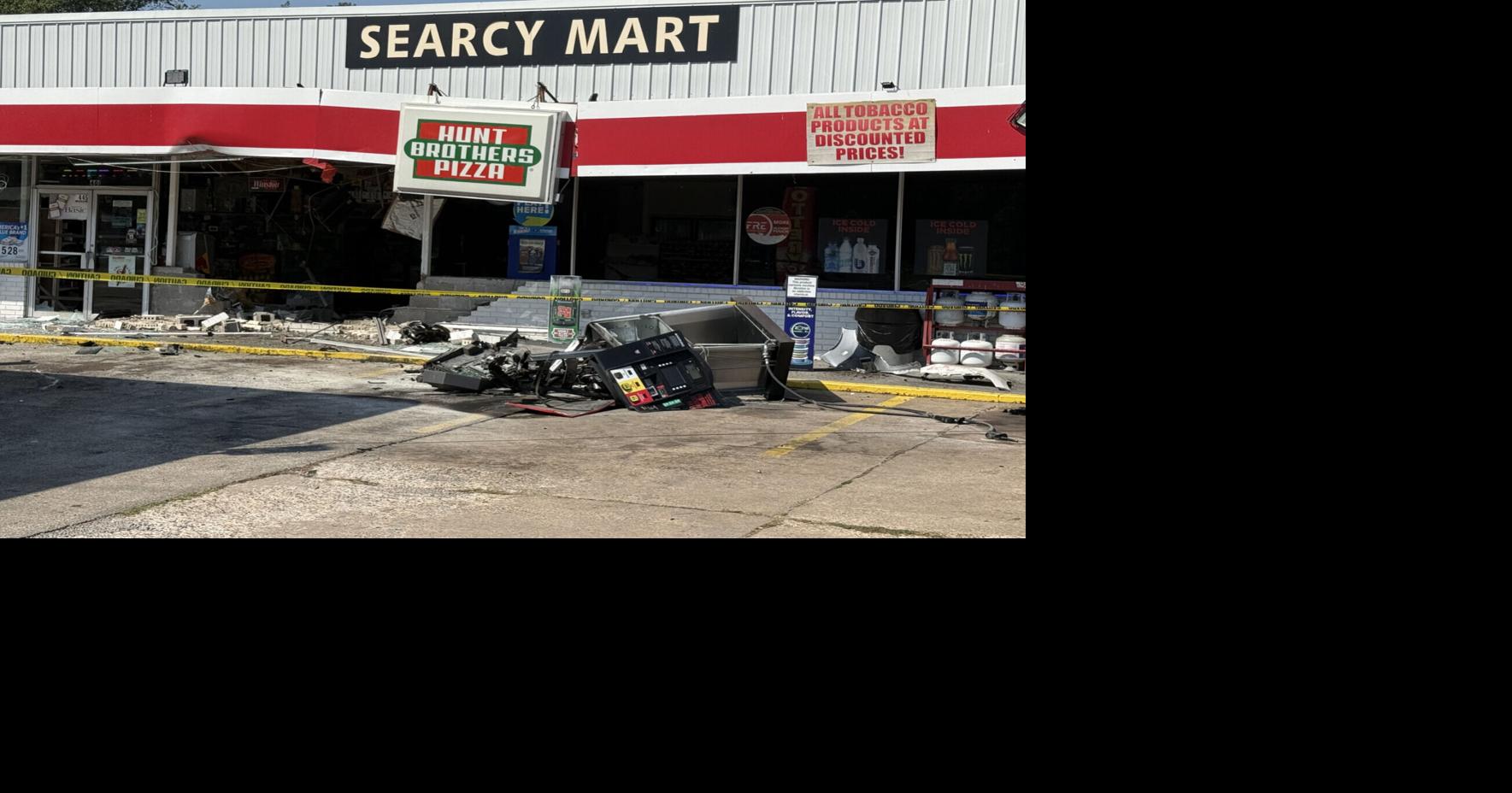 Over 100 miles per hour pursuit ends at Searcy Mart on North Maple Street