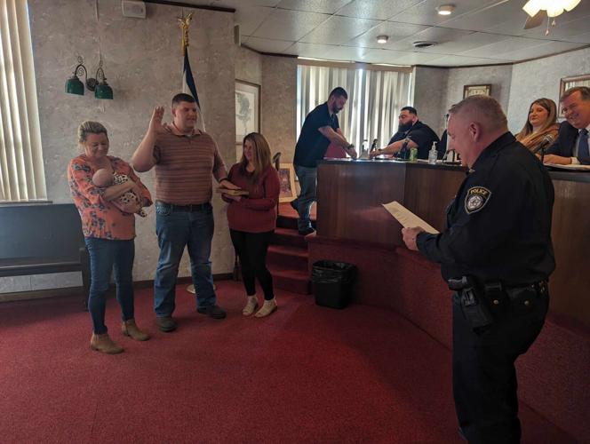 City of Williamson hires new officers, city clerk News